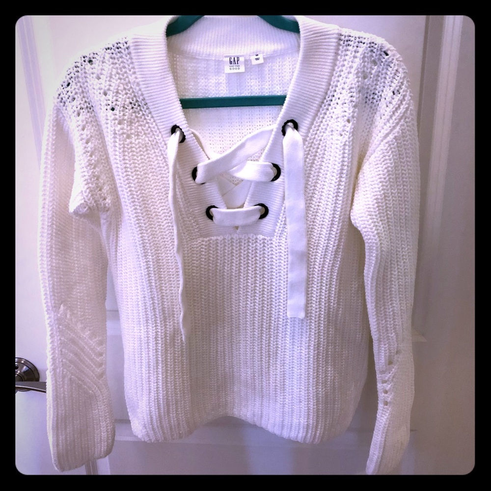 NWOT Gap Knit Sweater